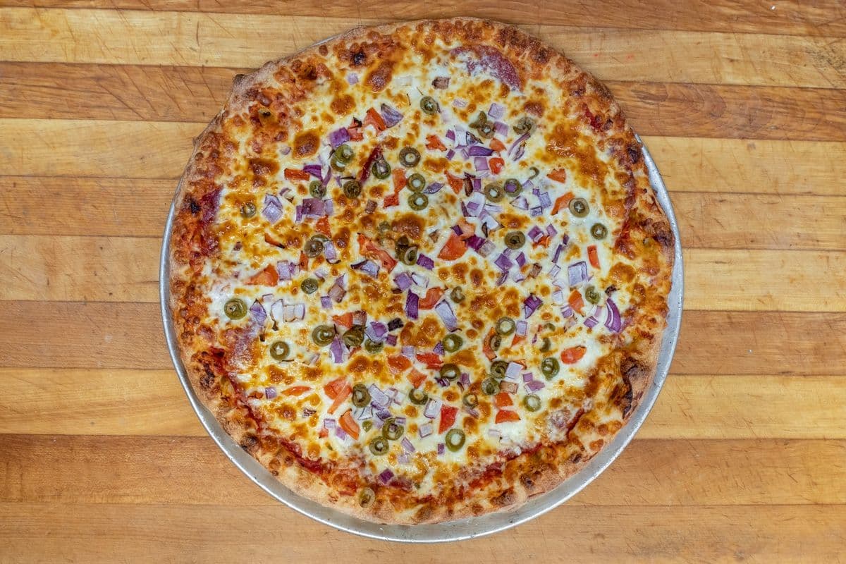 Large Veggie Delight Pizza