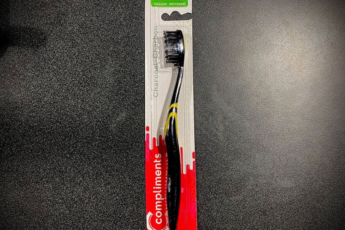 Toothbrush Compliments Charcoal