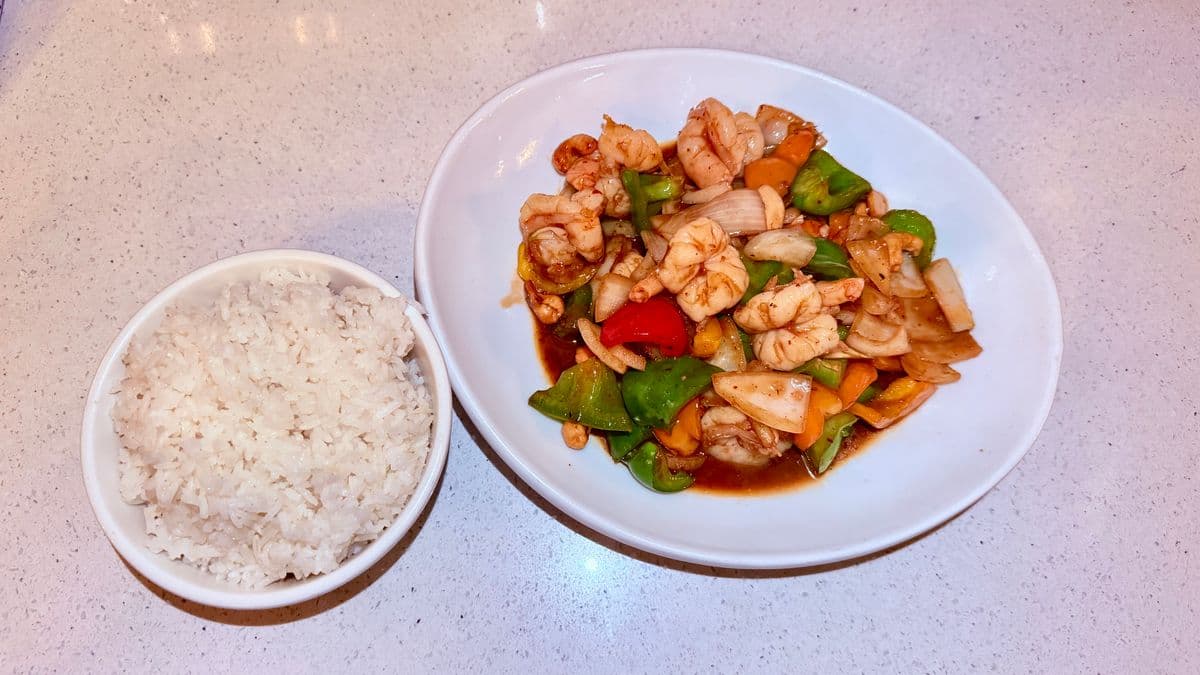 Goong Pad Cashew Nuts