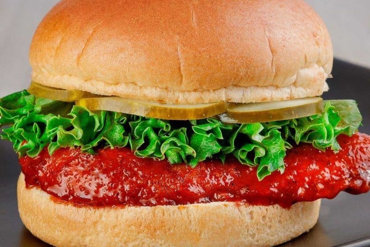 Buffalo Chicken Burger (Halal)