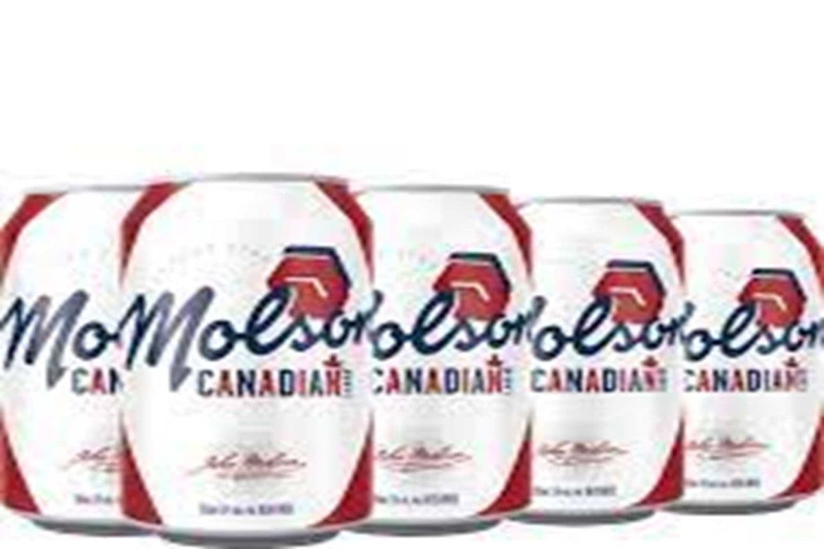 MOLSON Canadian BEER 8 CANS (8 x 355ml)
