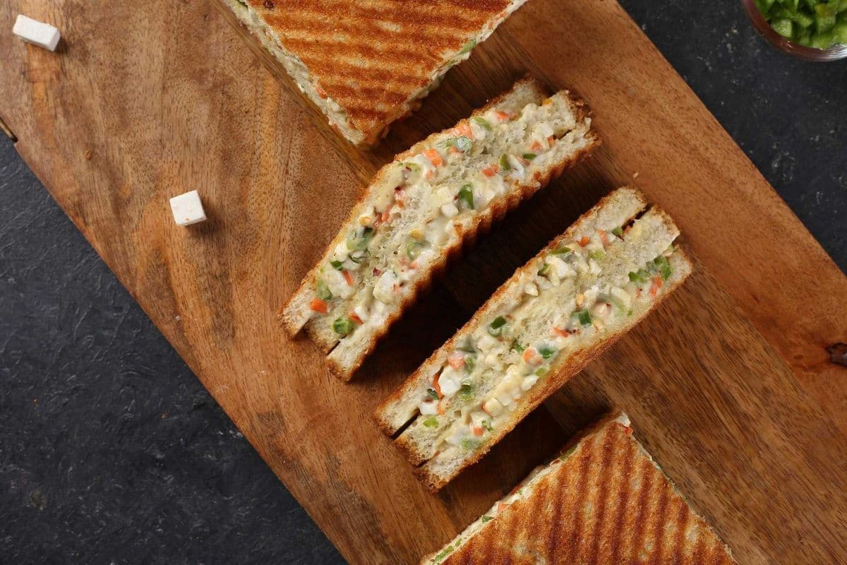 Tandoori Paneer Jumbo Grilled Sandwich