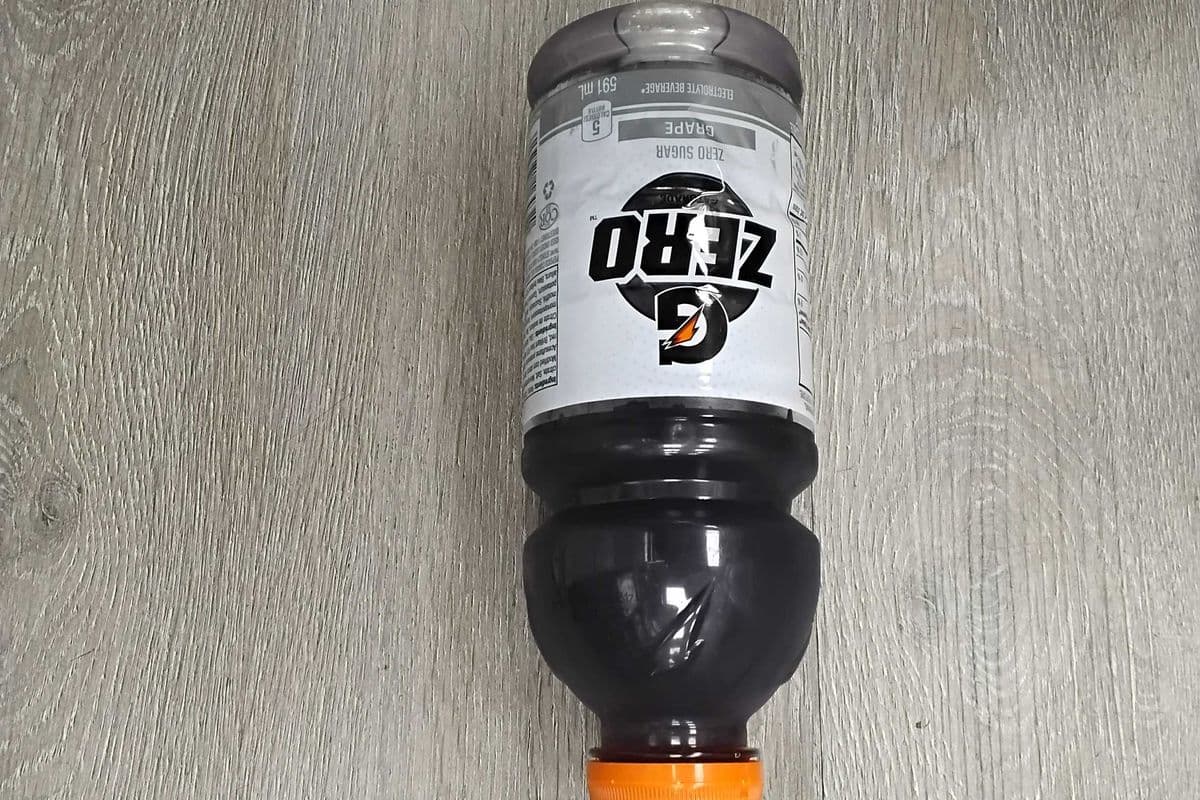 Gatorade grape zero sugar. (591ml)