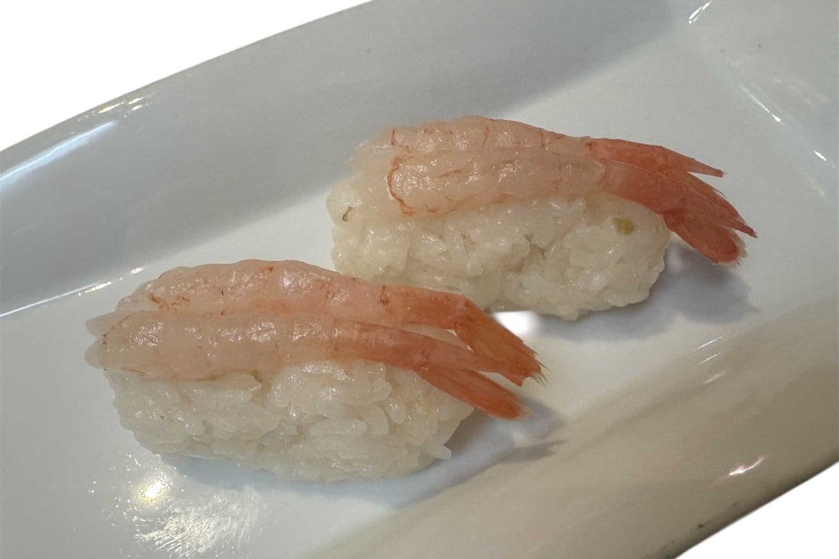 Two Pieces Sushi SA4) Ama Ebi (Sweet Shrimp)
