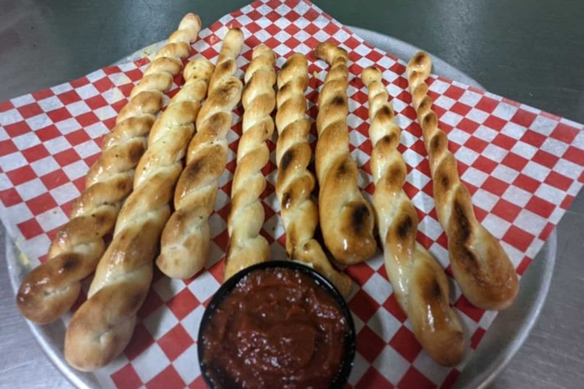Breadsticks (8 pcs)