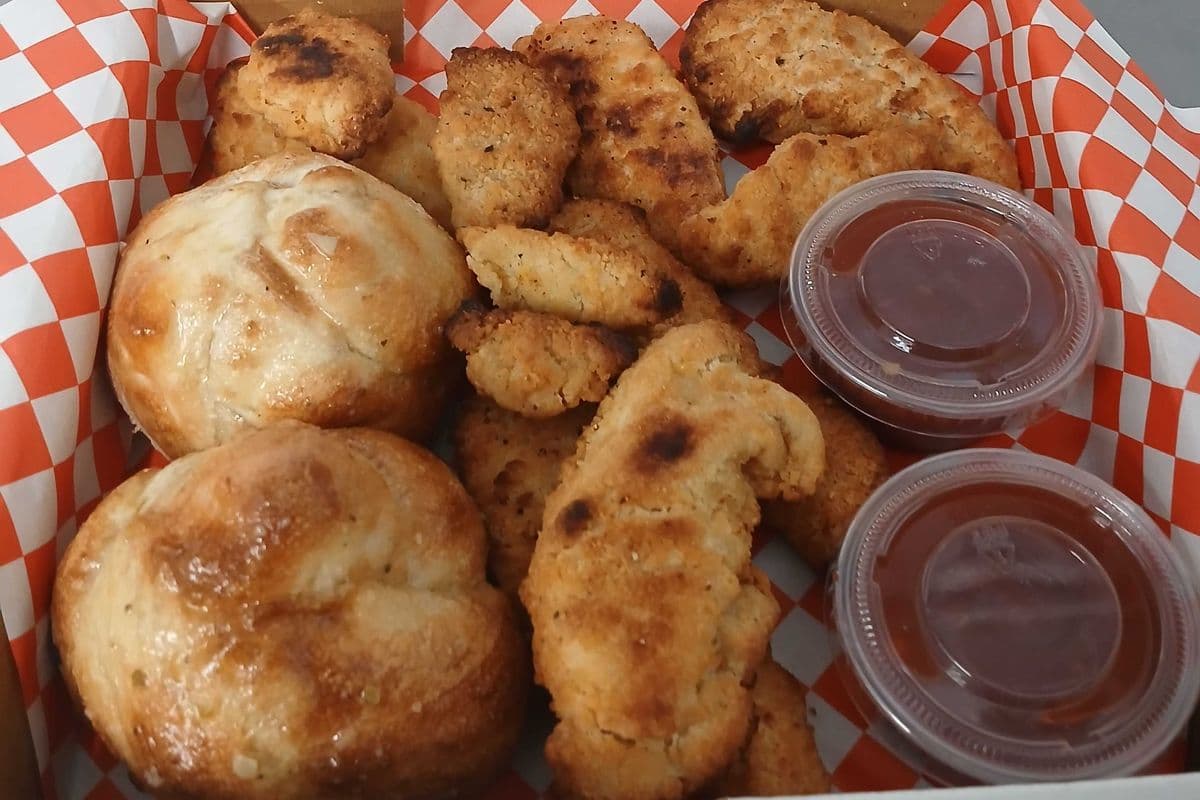 Chicken Tenders (1/2 lb)
