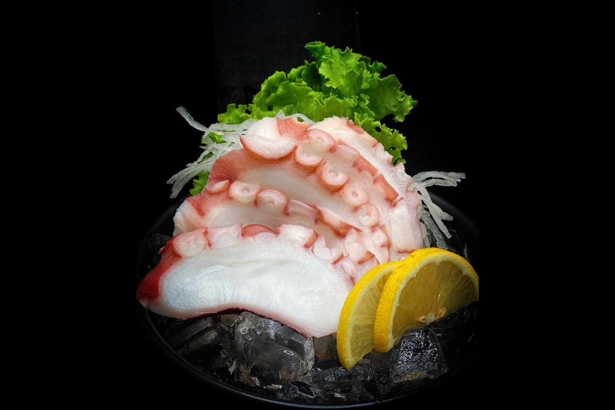 Tako Sashimi (Octopus) (5 pcs)