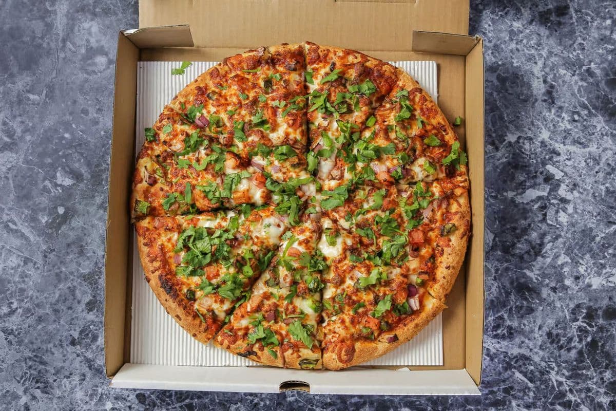 12" Medium Butter Chicken Pizza