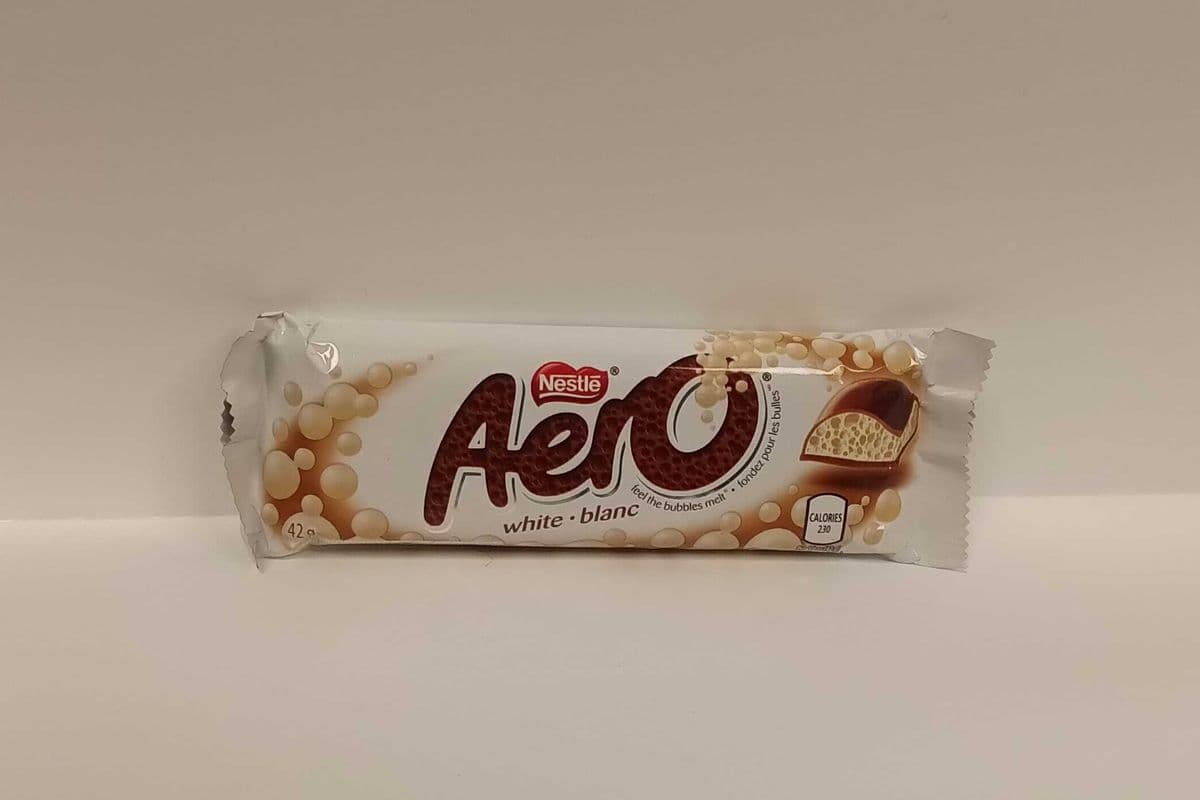 Nestle Aero White Chocolate Bar 42g