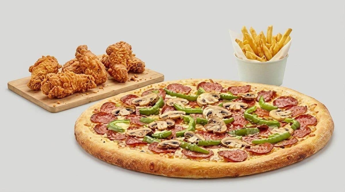 Combo #1 â Pizza Bambino + 2 Pilons Frit + salade et sauce + frite + Pepsi