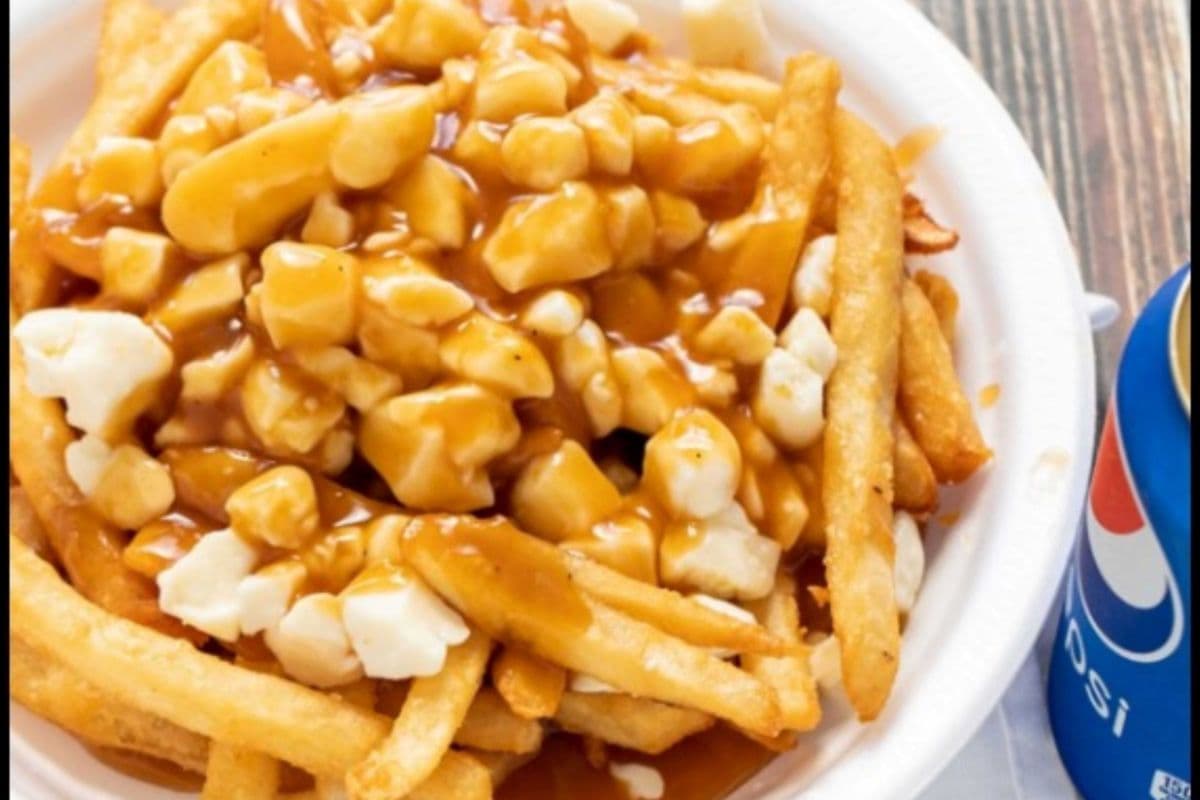 Poutine régulière / Regular Poutine