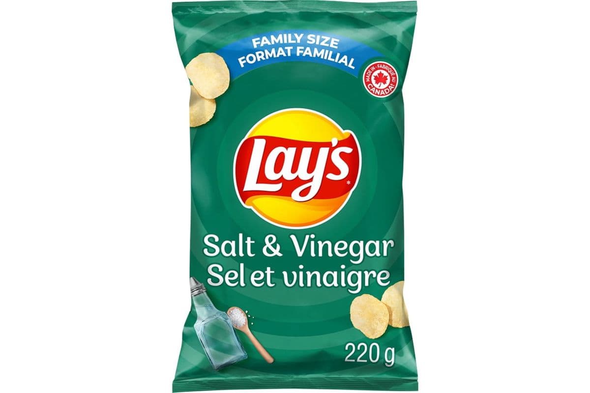 Lays Potato Chips Salt & Vinegar (235 g)