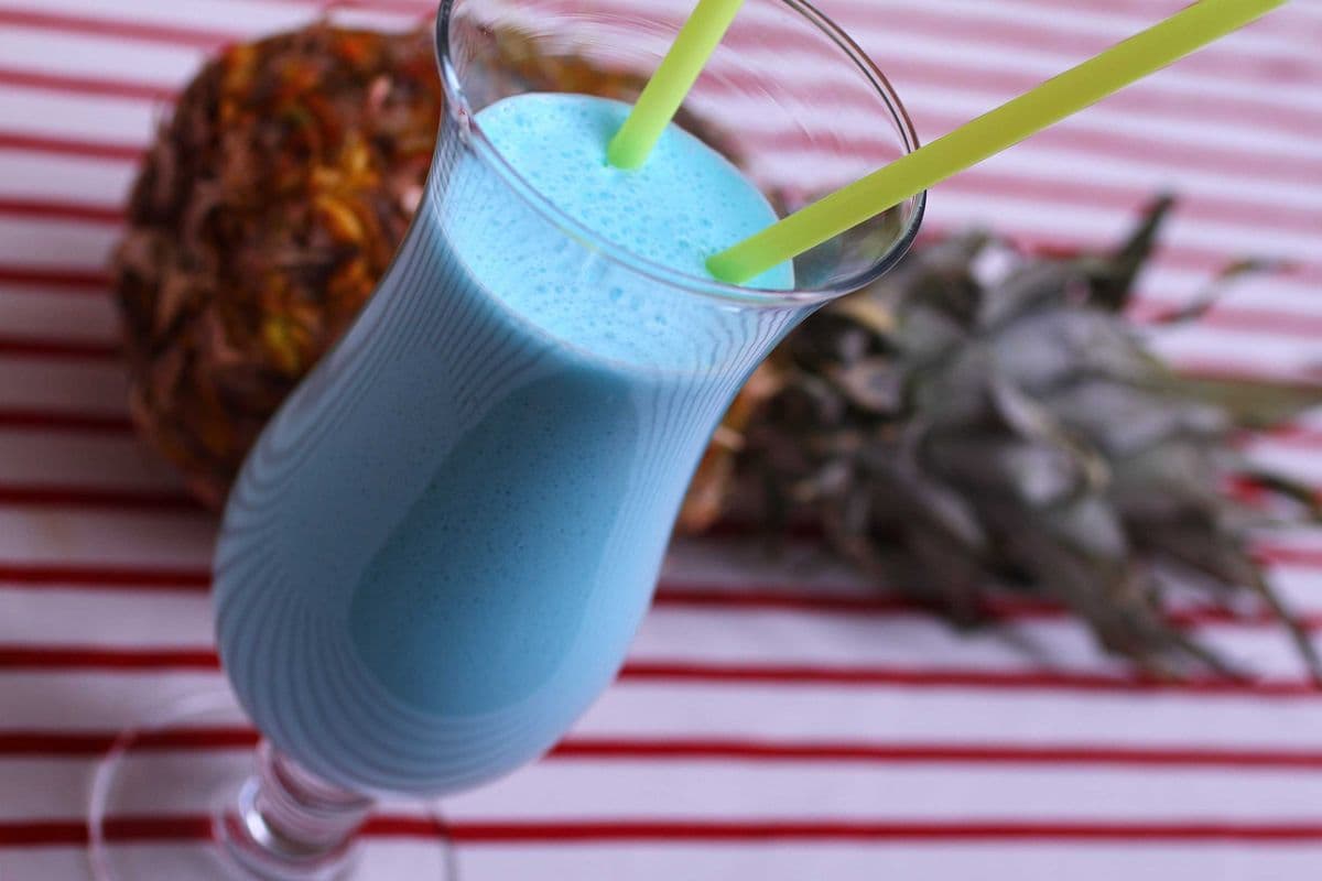 Blue curacao milkshake (300 ml)