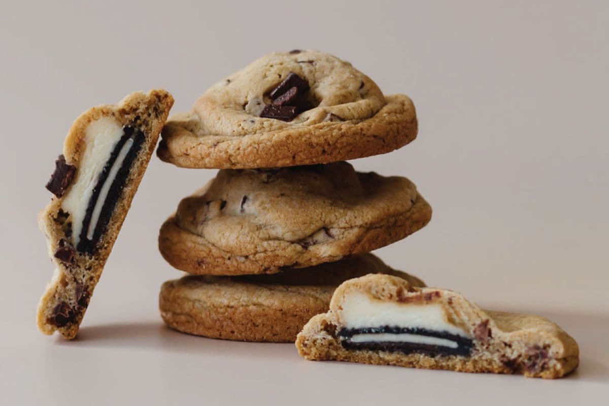 Chocolate Chunk Oreo Stuffed Cookies (2 Pack)