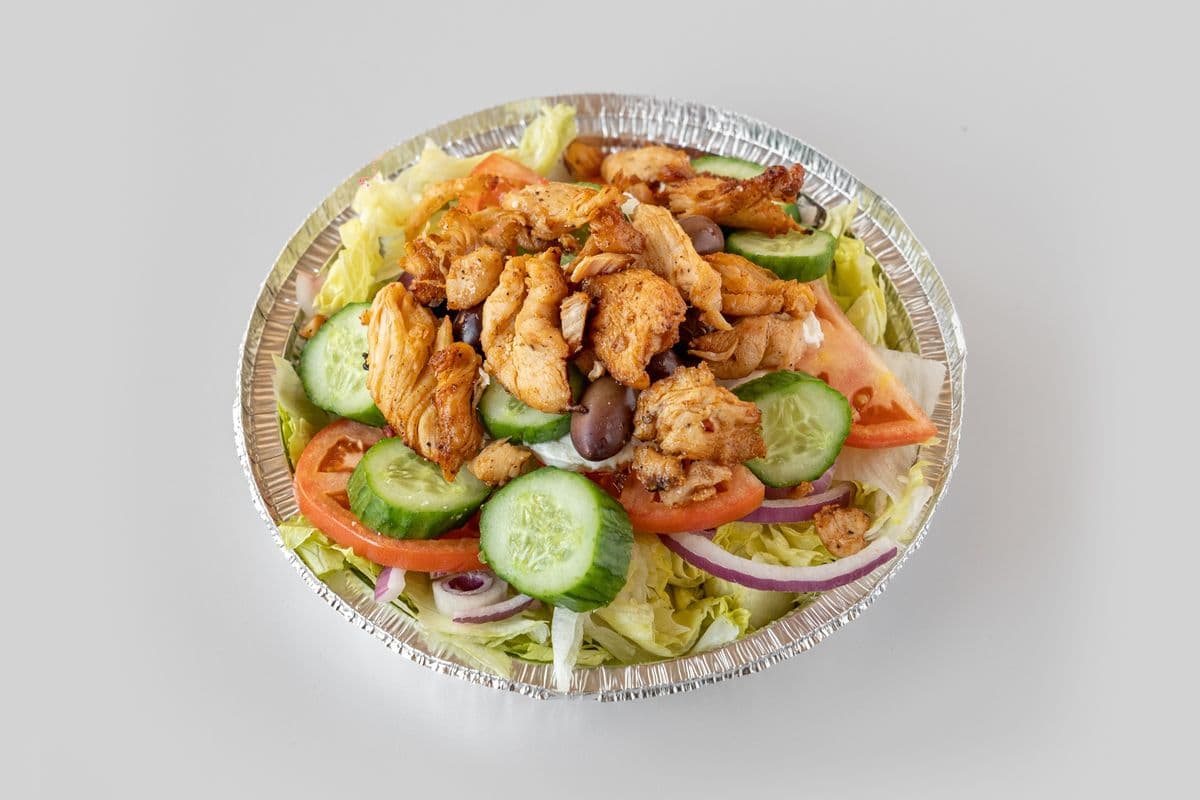 Salade Grecque au poulet grillé / Grilled Chicken Greek Salad