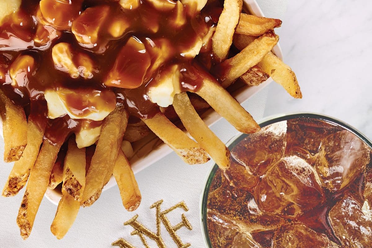 Poutine classique et Duo Pepsi / Classic Poutine + Pepsi Combo