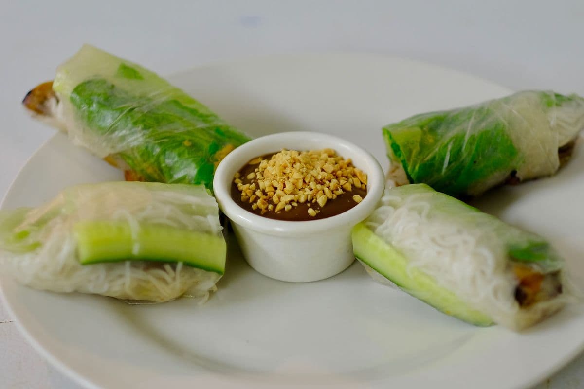 02. Fresh Salad Rolls / GỎI CUỐN