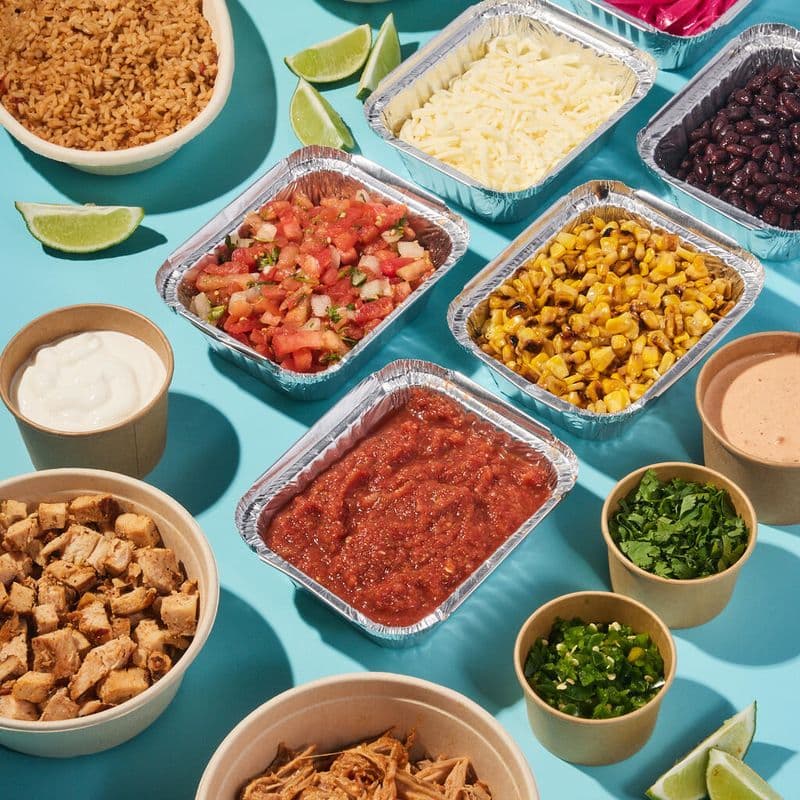 Build Your Own Bowl (Serves 4-6) / Composez votre propre bol (pour 4 à 6 personnes)