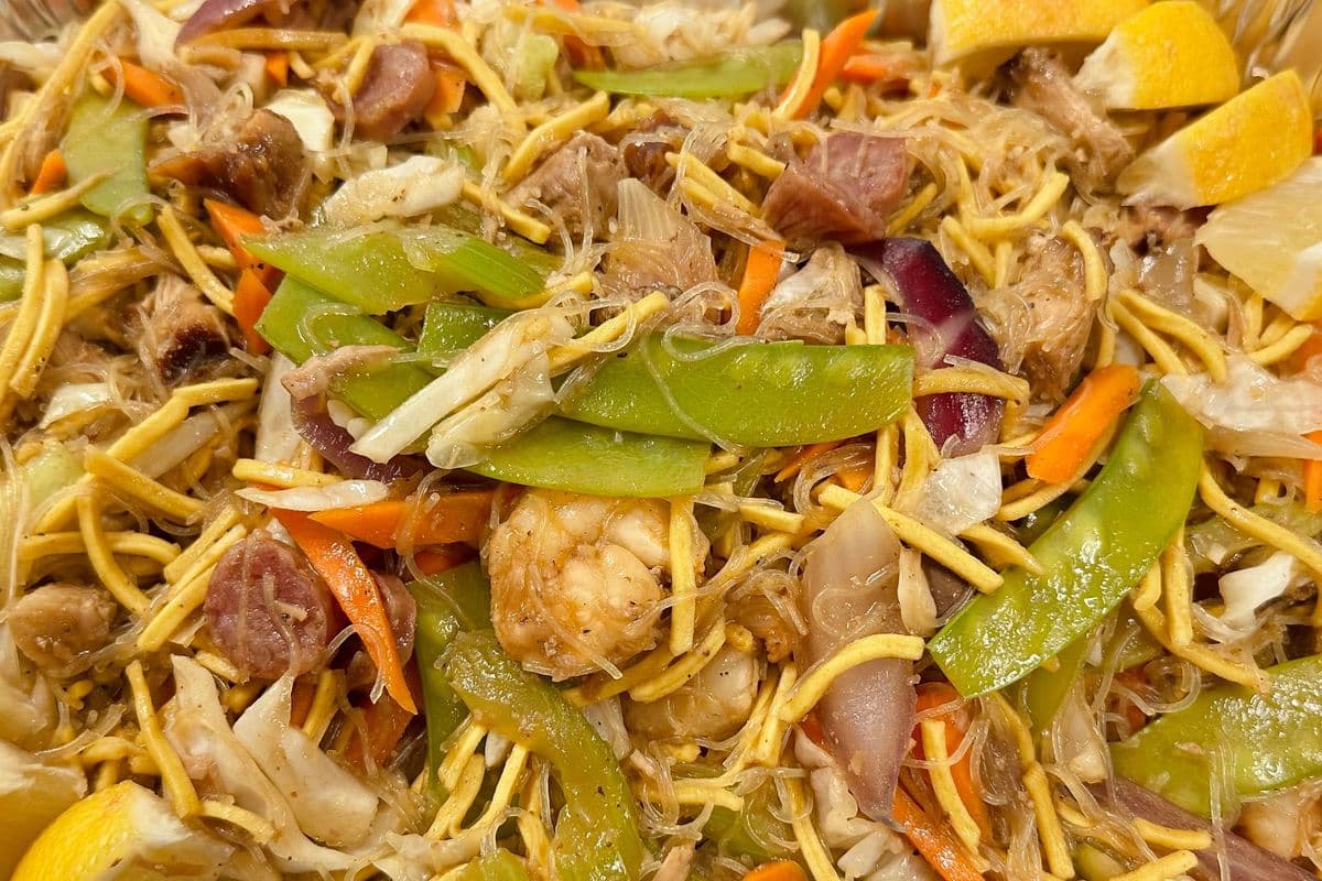 Pancit guisado(noodles)