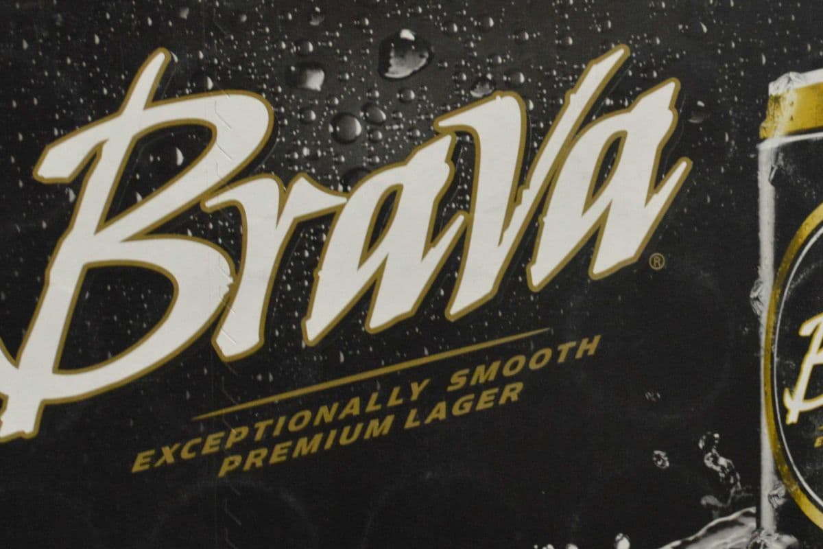 Brava Premium Lager (15 x 355 ml Can) (1 x 355x15ml)