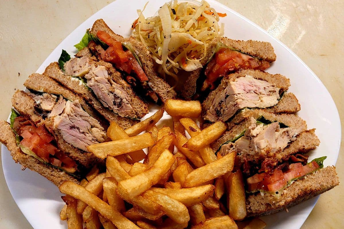 Club sandwich au poulet / Chicken Club Sandwich