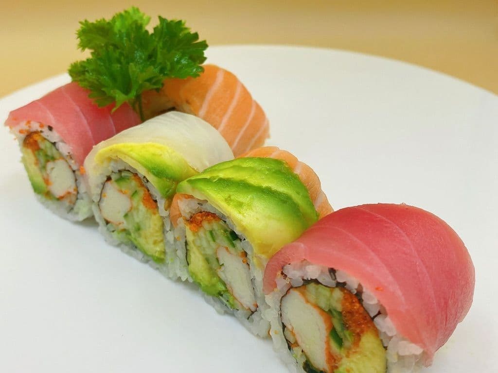 Rainbow Roll (8pcs)