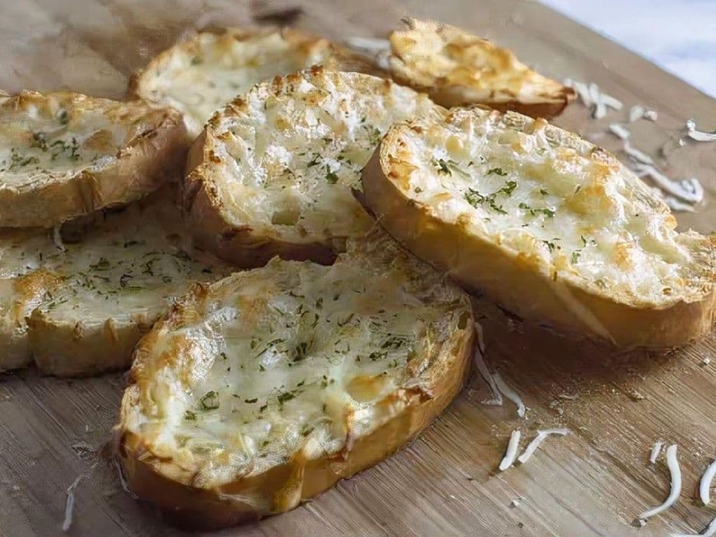 Garlic Bread With Cheese
