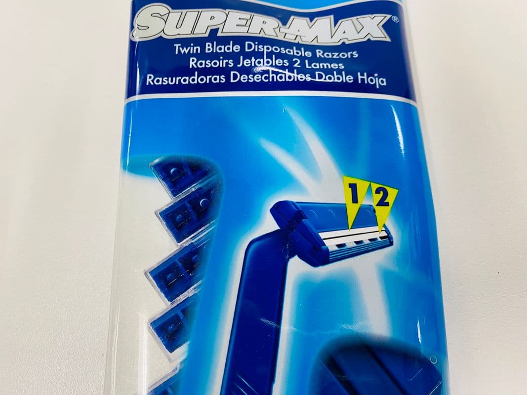 Supermax 12 Twin Blade Disposable Razors
