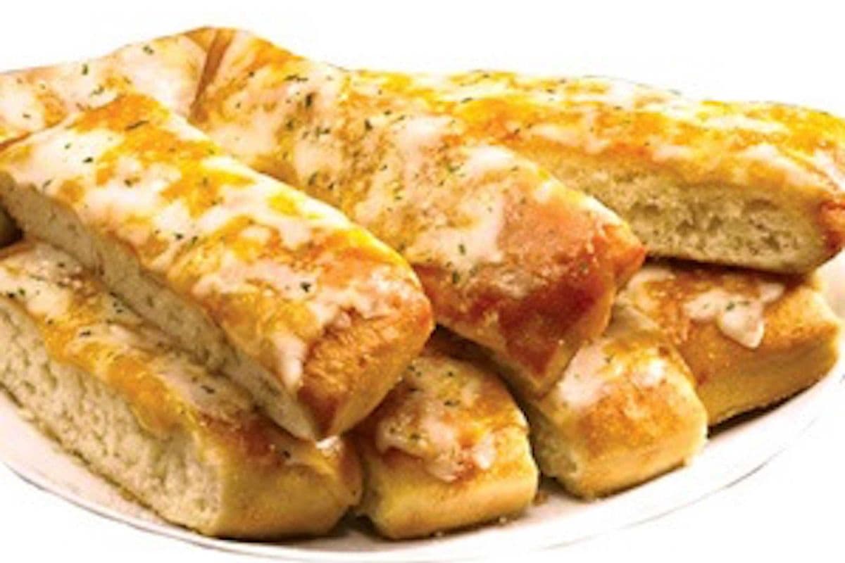 Cheesy Bread (760 cals)