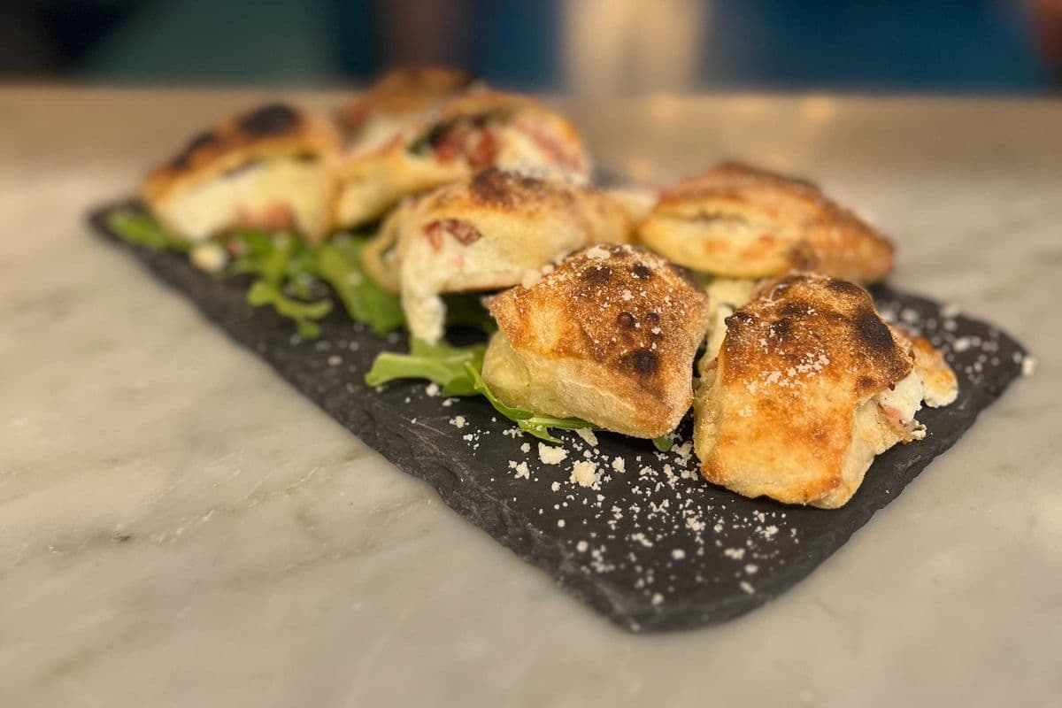 Pizza Bites (Bocconcini di Pizza con Salumi) - 4 pcs