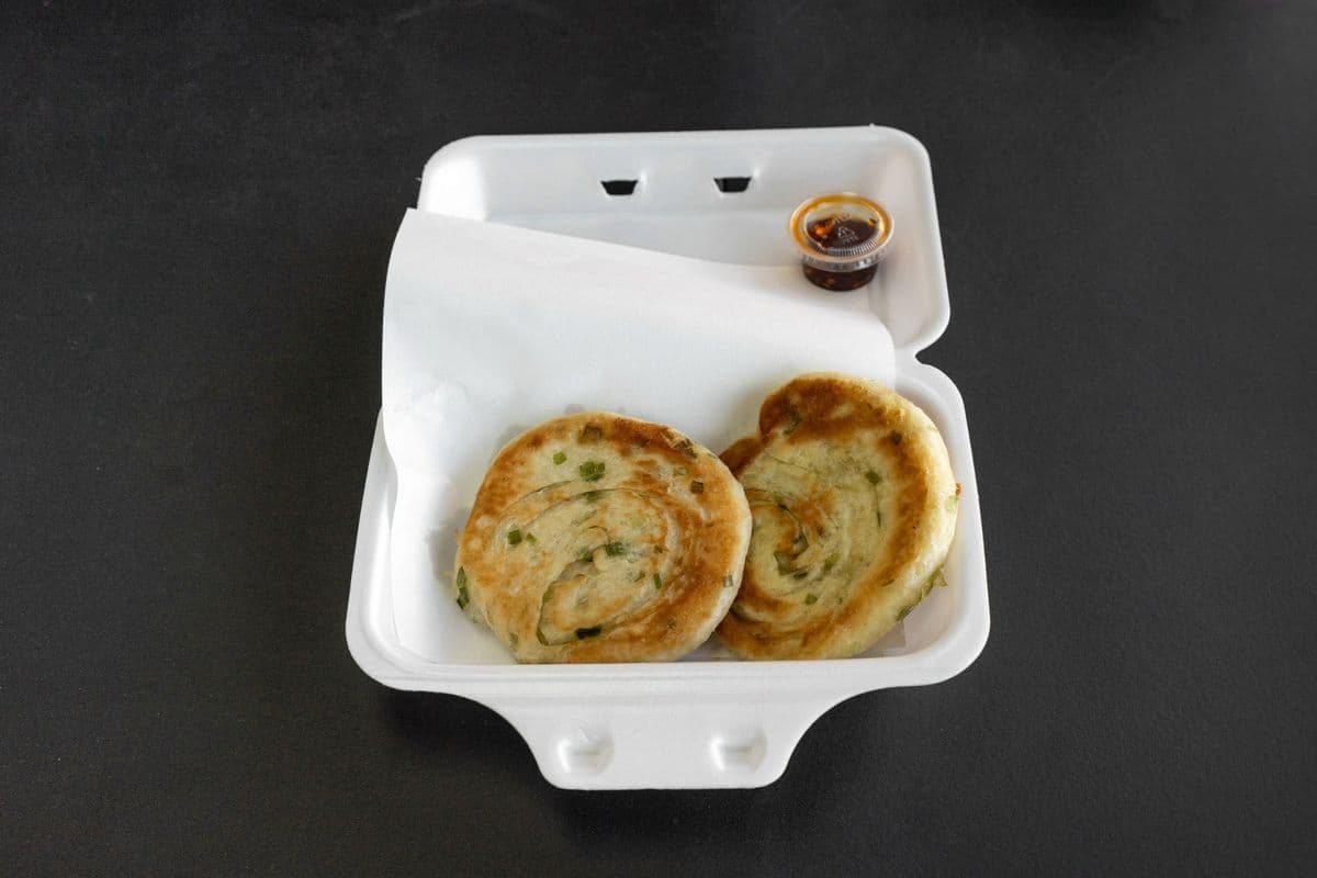 5. Stuffed Green Onion Cakes (2 pcs)