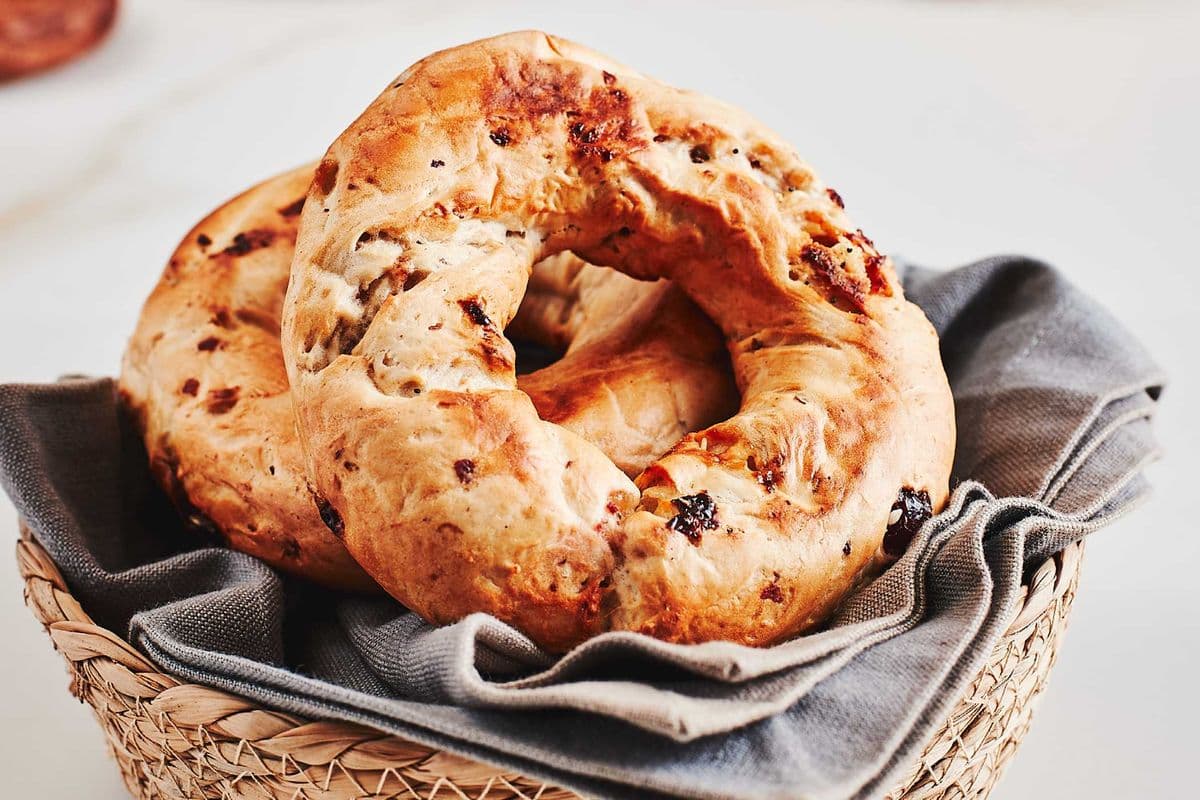 Bagel Canneberge et Chocolat / Cranberry and Chocolate