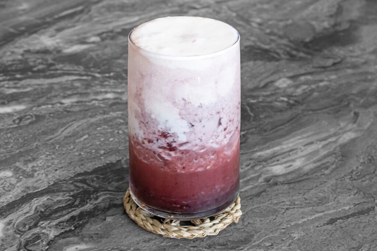 C5. Mulberry Bliss Tea with Pink Salt Crema