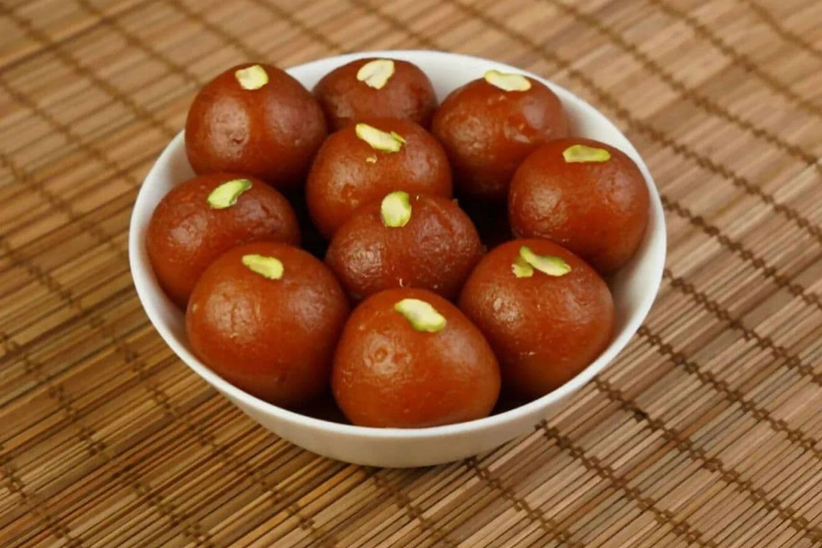 Gulab Jamun (3 pcs)