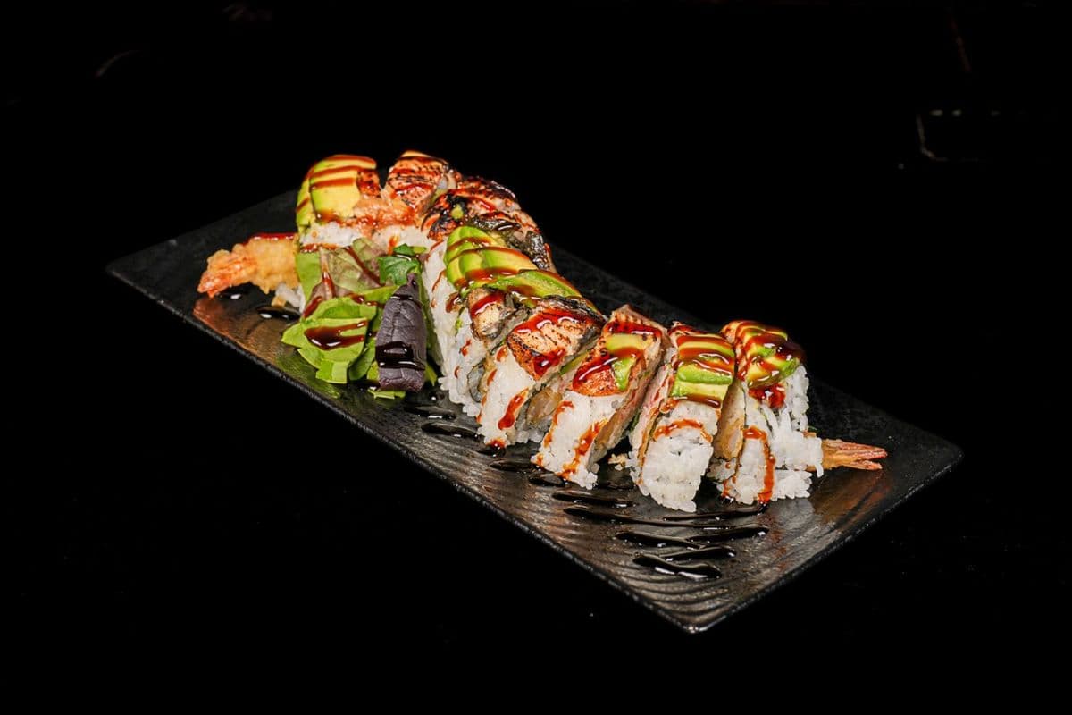 Dragon Roll (10 pcs)