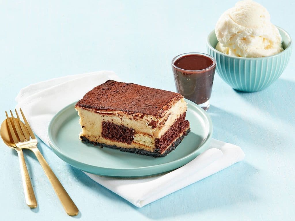 Tiramisu Chscake w/ Ice Cream