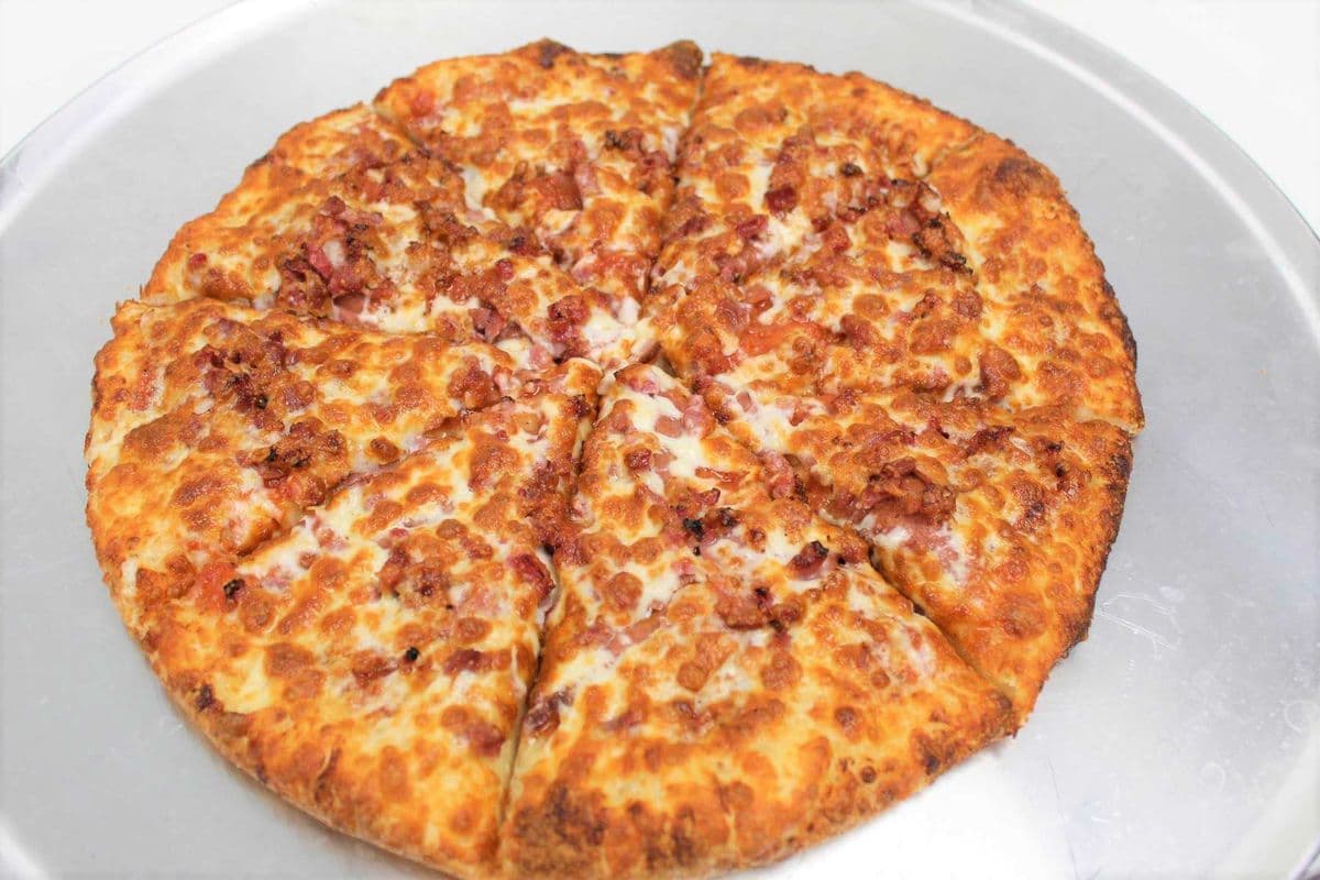 18" Giant Meat Lovers Pizza