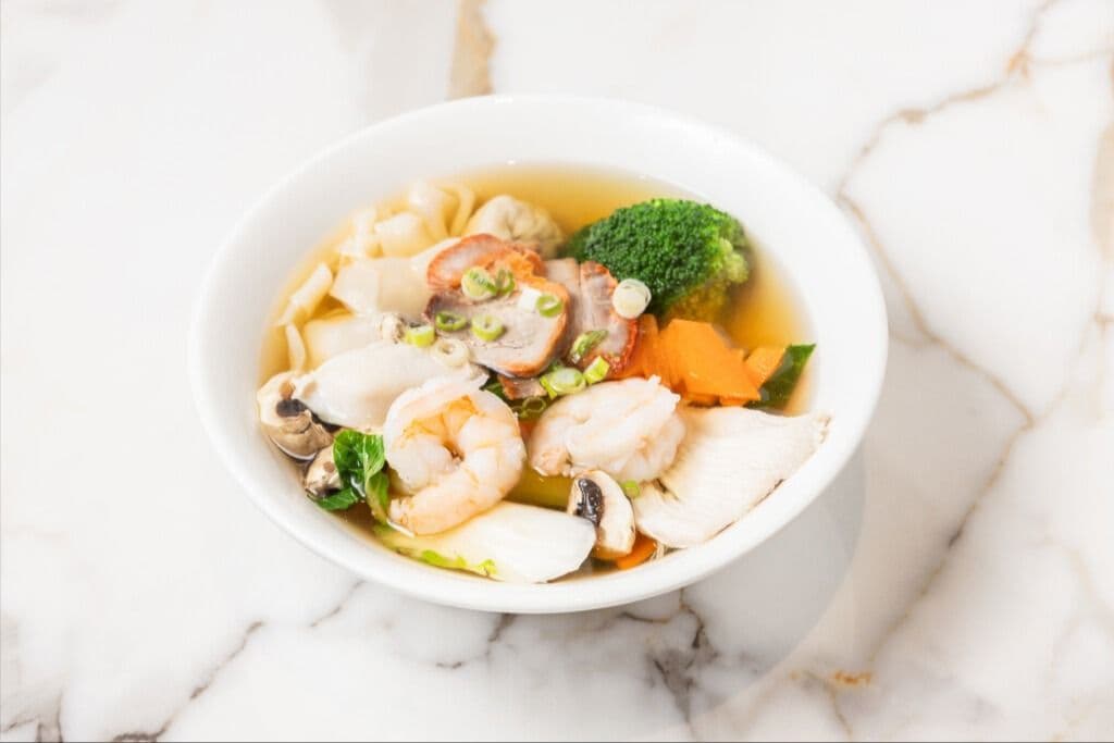 9. Wor Wonton Soup / 鍋雲吞