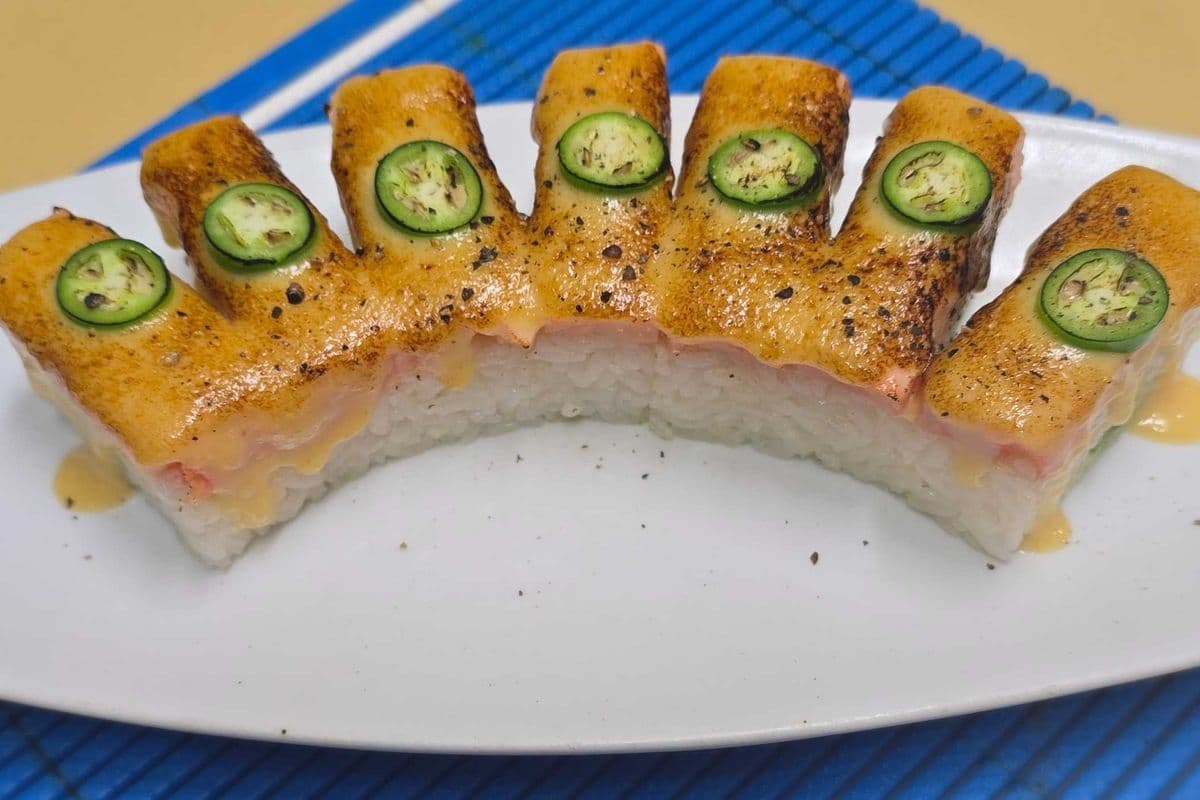 Tuna Oshi Sushi