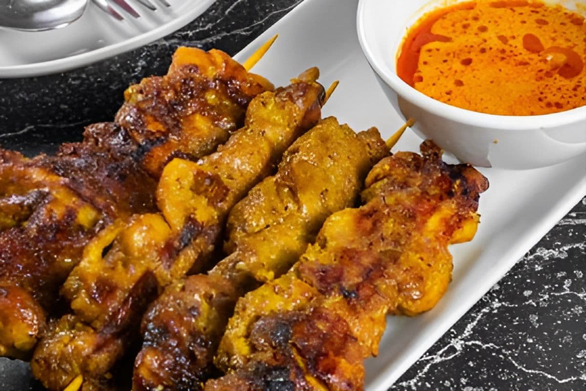 Satay Chicken (4 Skewers)