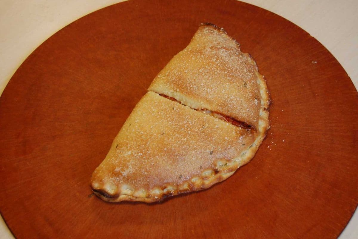 10" Calzone