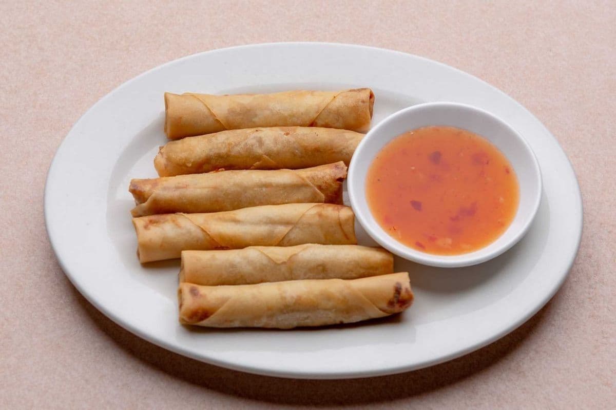 Pork Egg Rolls (6 Pcs)