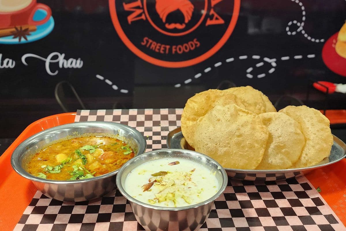 Puri Bhaji Kheer Thali