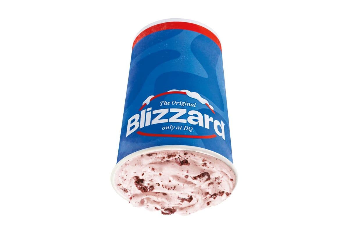 Red Velvet Cake Blizzard® Treat