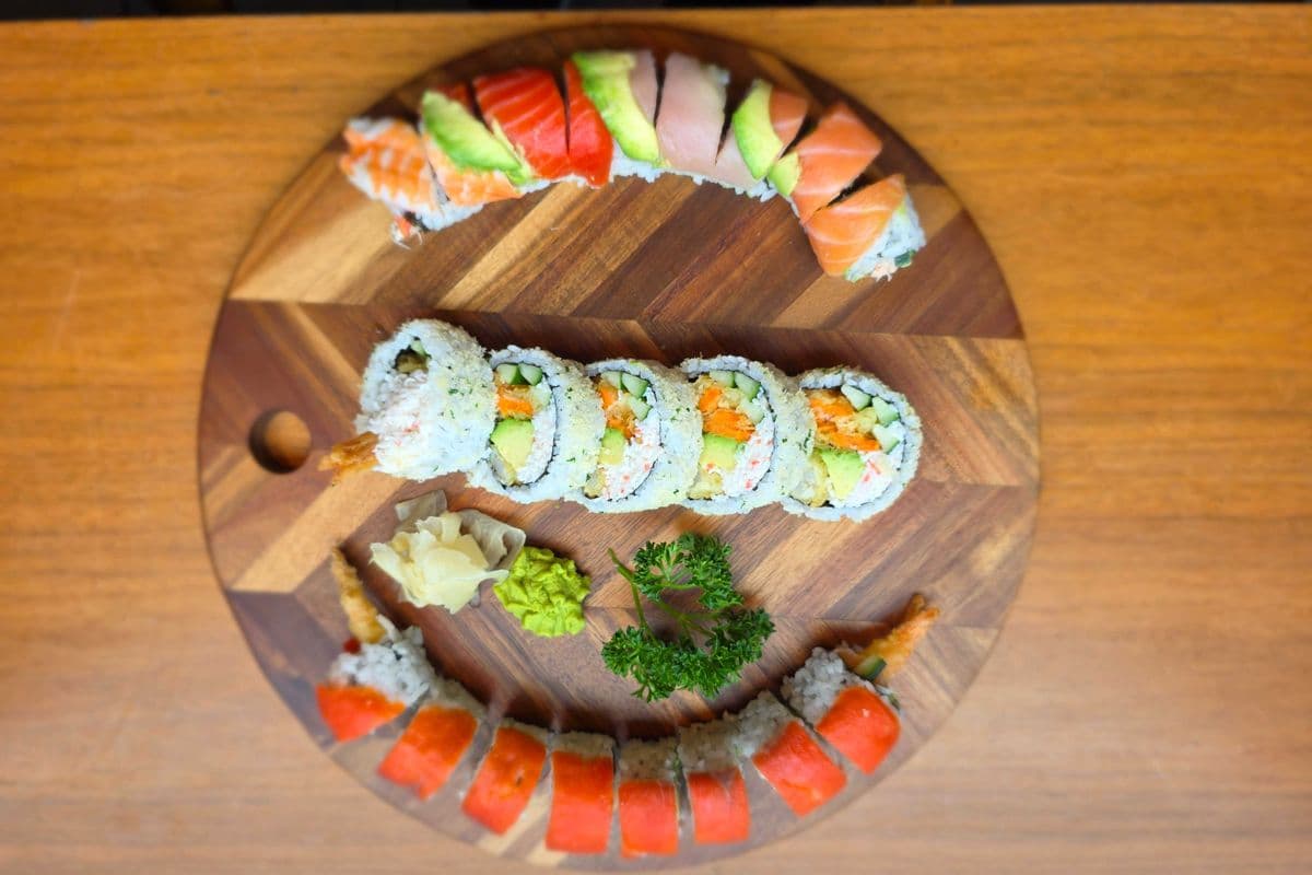 Real Crab Rainbow Roll