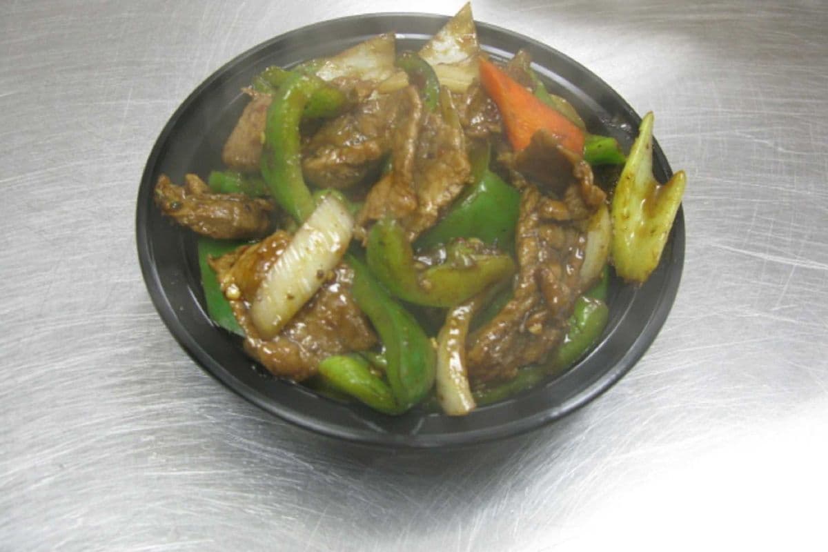 Garlic Beef with Green Peppers 豆豉牛