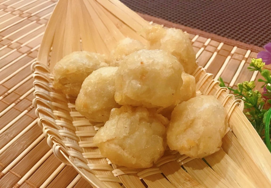 Fried Fish Balls (8 pcs) 炸鱼丸