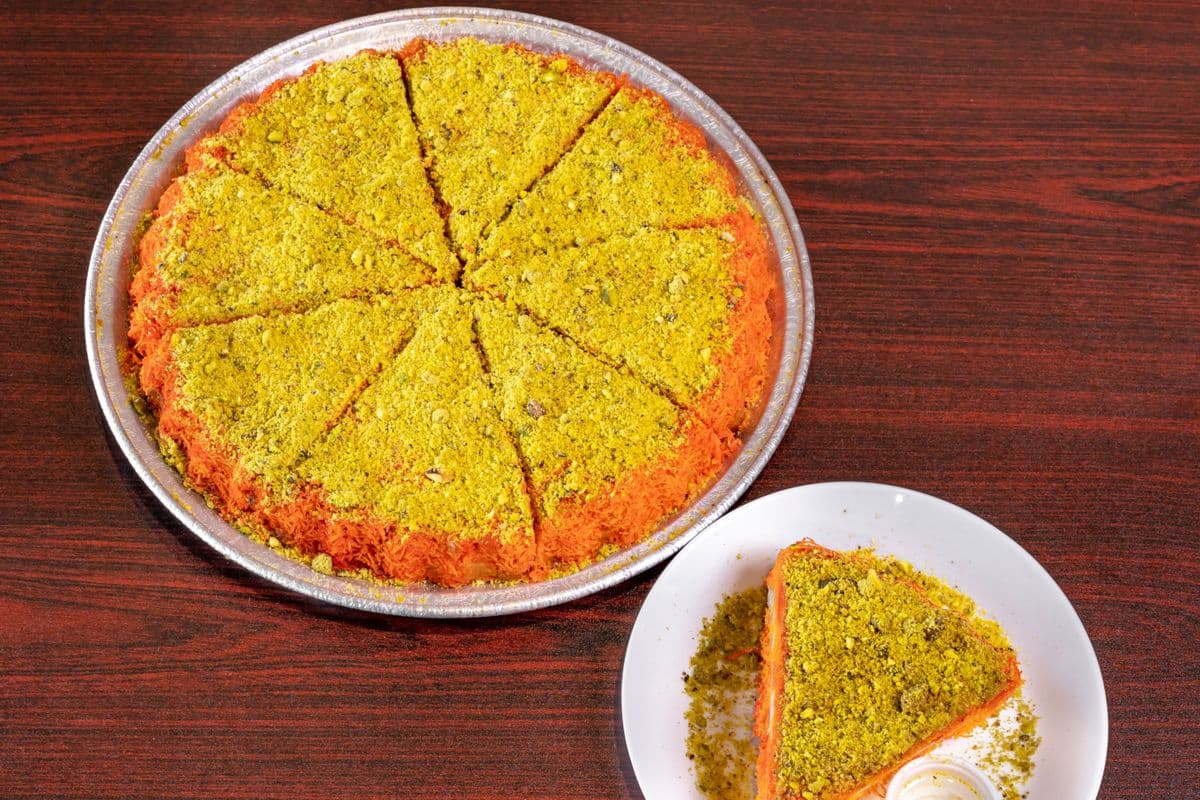 Kunafeh Tray Pastry (8 sls)