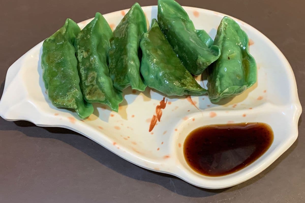 Vegetable Gyoza (6 pcs)