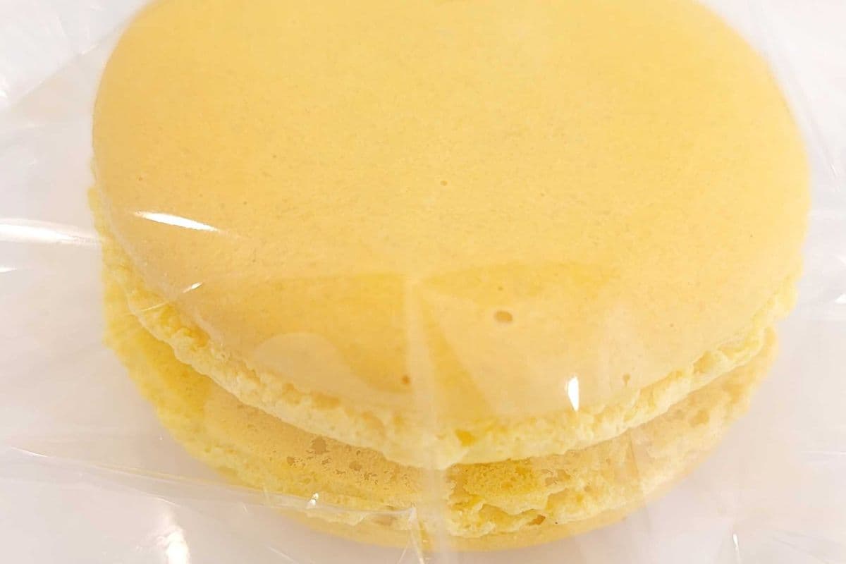 Lemon Macaron